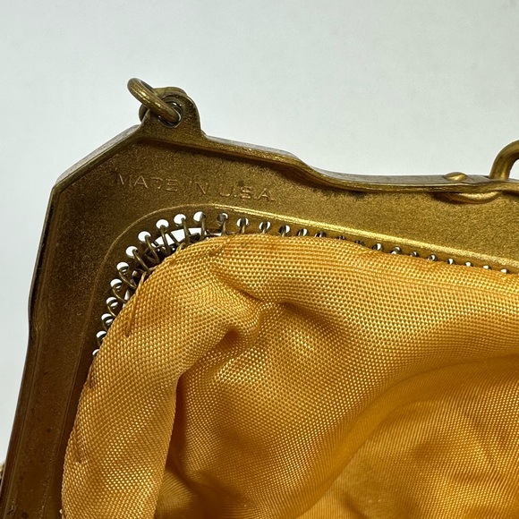 Vintage 1960’s Whiting And Davis mesh Coin purse Gold W3 - Picture 6 of 6